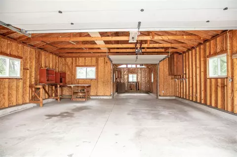 1213 E Ridgeway Ave, Waterloo, IA 50702 photo 4