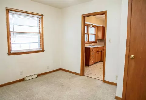 1213 E Ridgeway Ave, Waterloo, IA 50702 photo 16