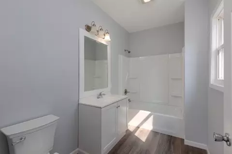 414 E 1st St, Waterloo, IA 50703 photo 7