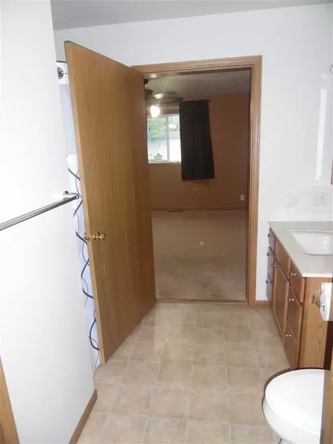 421 N Plainview St, Shell Rock, IA 50670 photo 15