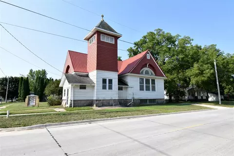 100 3rd St S, Hazleton, IA 50641 photo 1