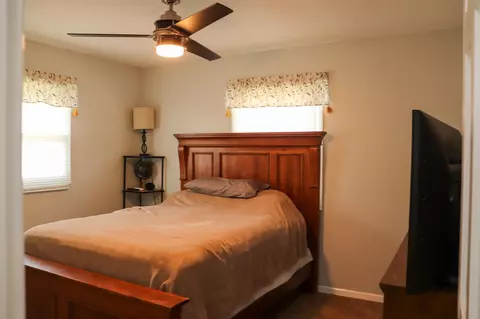 1913 Upton Ave, Waterloo, IA 50701 photo 11