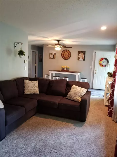 306 5th St, Readlyn, IA 50668 photo 4