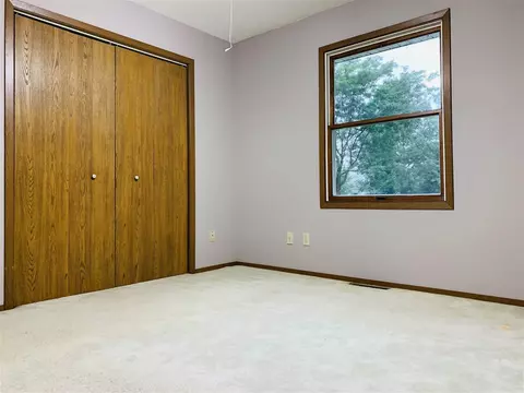 1885 Highland Rd, Ely, IA 52227 photo 6