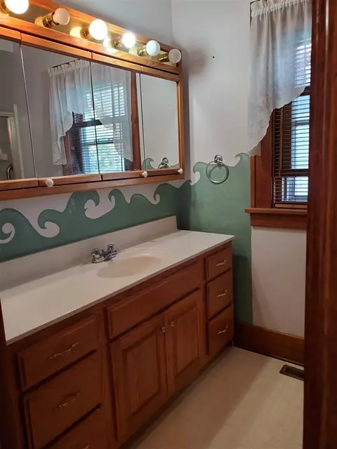 212 3rd Ave E, Cresco, IA 52136 photo 8