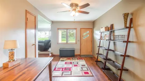 4105 Mc Kellar Rd, Waterloo, IA 50702 photo 4