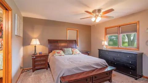 4105 Mc Kellar Rd, Waterloo, IA 50702 photo 10