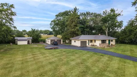 4105 Mc Kellar Rd, Waterloo, IA 50702 photo 1