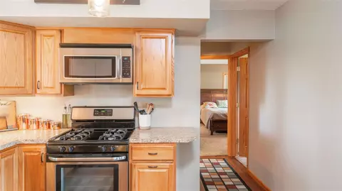 4105 Mc Kellar Rd, Waterloo, IA 50702 photo 9
