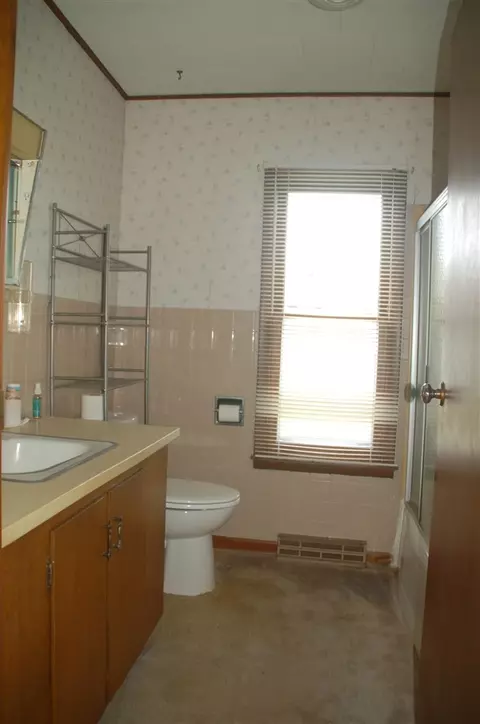 416 Woodruff St, Aurora, IA 50607 photo 7