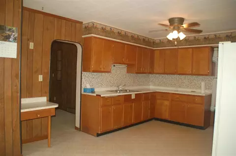 416 Woodruff St, Aurora, IA 50607 photo 5