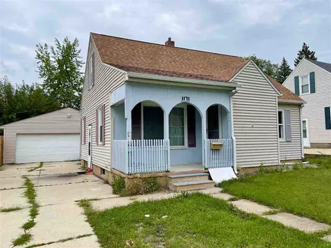 1171 E Mitchell Ave, Waterloo, IA 50702 photo 1