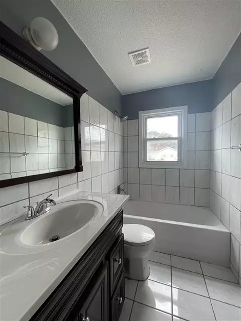 1171 E Mitchell Ave, Waterloo, IA 50702 photo 6