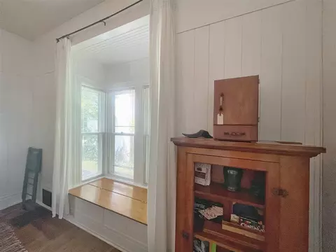 808 Maple Ave, Decorah, IA 52101 photo 8