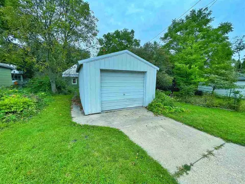 808 Maple Ave, Decorah, IA 52101 photo 26