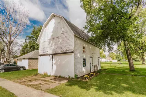 344 E 3rd St, Readlyn, IA 50668 photo 27