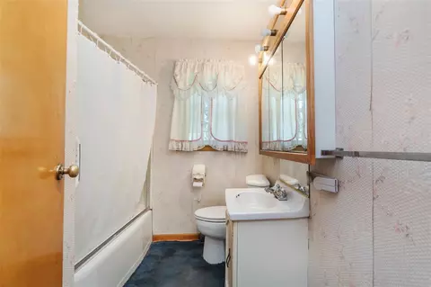 138 Ruby Dr, Waterloo, IA 50702 photo 20