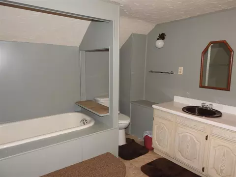 533 E 2nd St, Sumner, IA 50674 photo 13