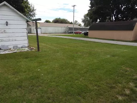 533 E 2nd St, Sumner, IA 50674 photo 27