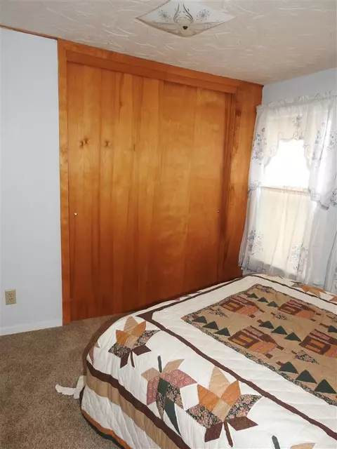 533 E 2nd St, Sumner, IA 50674 photo 16