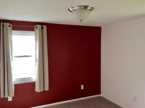 901 River St, Decorah, IA 52101 photo 9