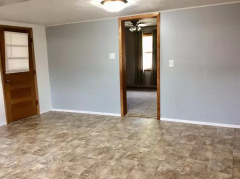 901 River St, Decorah, IA 52101 photo 13