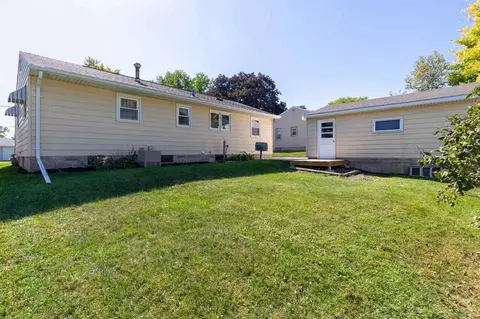 1200 Maynard Ave, Waterloo, IA 50701 photo 3