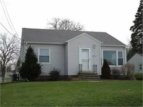 136 Bourland Ave, Waterloo, IA 50702 photo 1