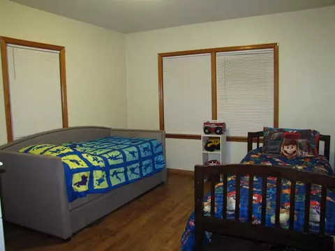 404 Ivanhoe Rd, Waterloo, IA 50701 photo 13