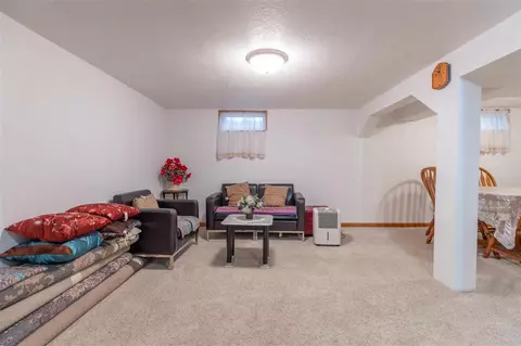 1176 E Mitchell Ave, Waterloo, IA 50702 photo 18