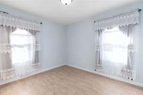 1176 E Mitchell Ave, Waterloo, IA 50702 photo 7