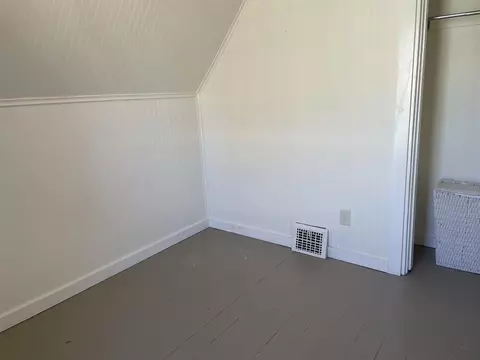 124 E 9th St, Cedar Falls, IA 50613 photo 13