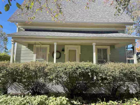 124 E 9th St, Cedar Falls, IA 50613 photo 20