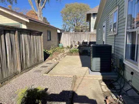 124 E 9th St, Cedar Falls, IA 50613 photo 19