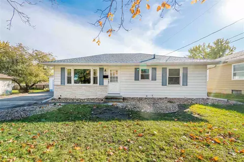 241 Zelmar Dr, Waterloo, IA 50701 photo 2