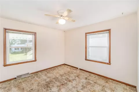 241 Zelmar Dr, Waterloo, IA 50701 photo 19