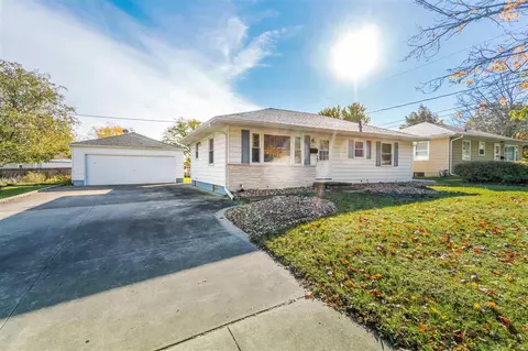 241 Zelmar Dr, Waterloo, IA 50701 photo 1