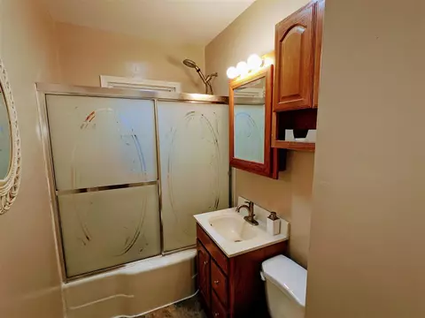 919 E Mitchell Ave, Waterloo, IA 50702 photo 8