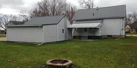 324 Main St, Plainfield, IA 50666 photo 3