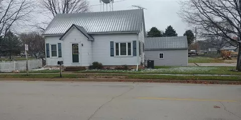 324 Main St, Plainfield, IA 50666 photo 1