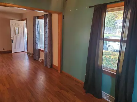 715 Upton Ave, Waterloo, IA 50701 photo 7