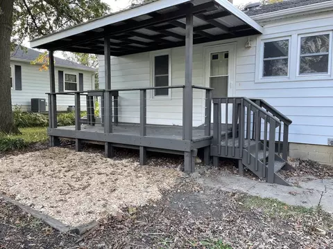 459 S Hackett Rd, Waterloo, IA 50701 photo 14