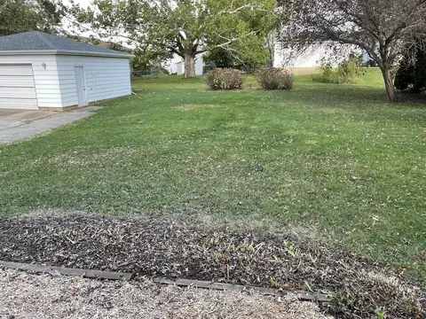 459 S Hackett Rd, Waterloo, IA 50701 photo 15