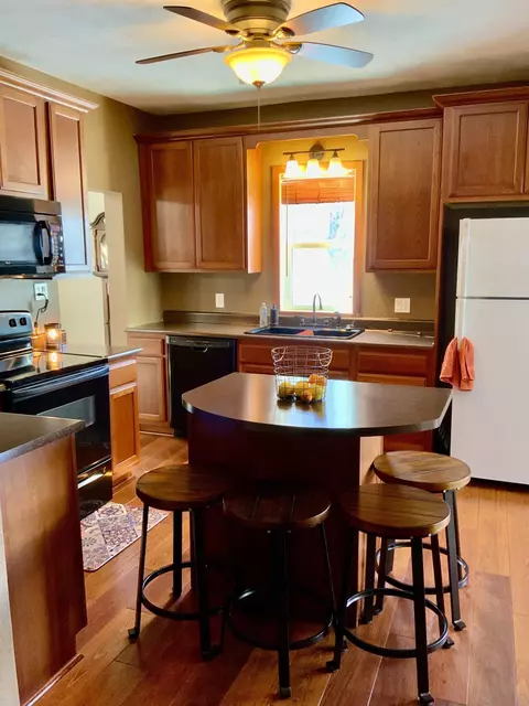 701 5th St, Gladbrook, IA 50635 photo 8