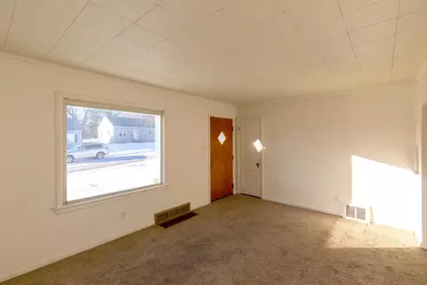 845 Maxwell St, Waterloo, IA 50701 photo 8