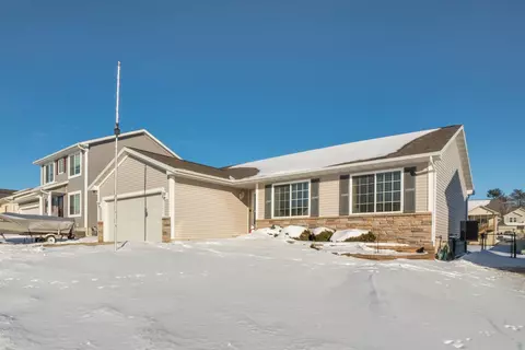 5102 Millenium Dr, Cedar Falls, IA 50613 photo 2