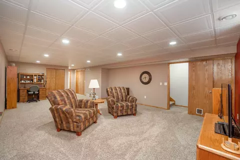5102 Millenium Dr, Cedar Falls, IA 50613 photo 20