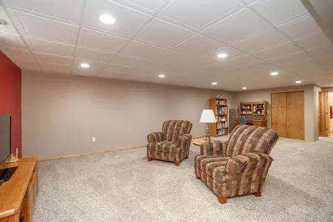 5102 Millenium Dr, Cedar Falls, IA 50613 photo 21