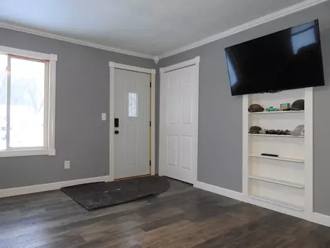 130 N 3rd St, Maynard, IA 50655 photo 8