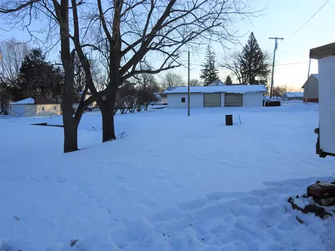 130 N 3rd St, Maynard, IA 50655 photo 13